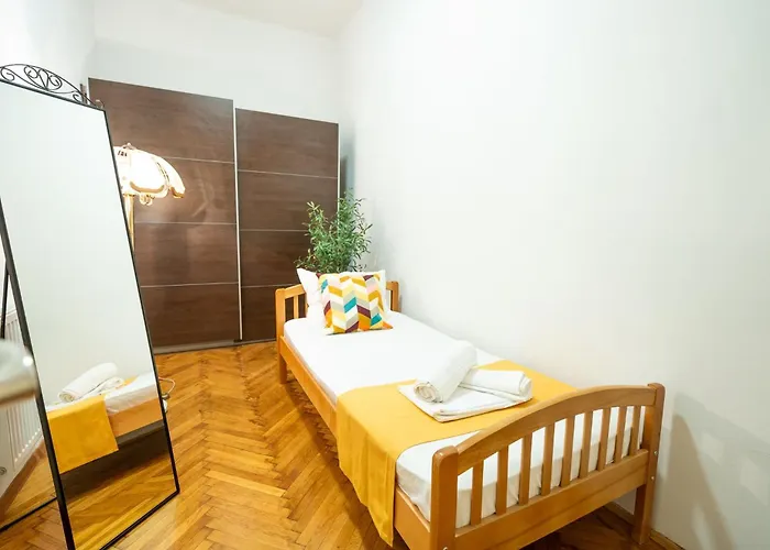 Joy Stylish Urban * Τιμισοάρα